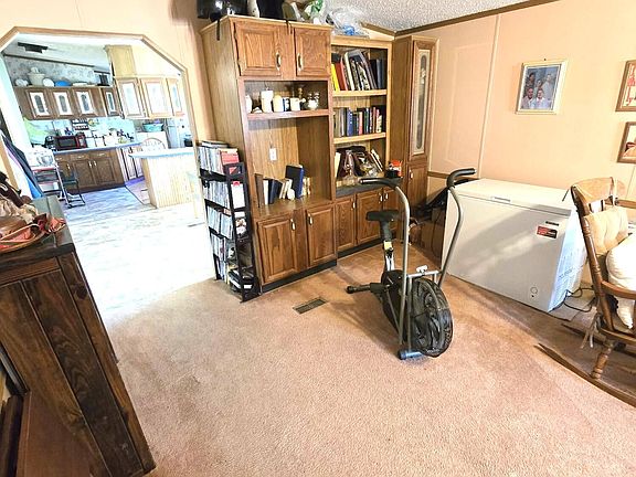 3rd image of 15318 Thomure Lane