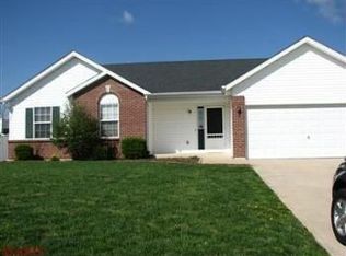 5 Annbriar Ct, O'Fallon, MO