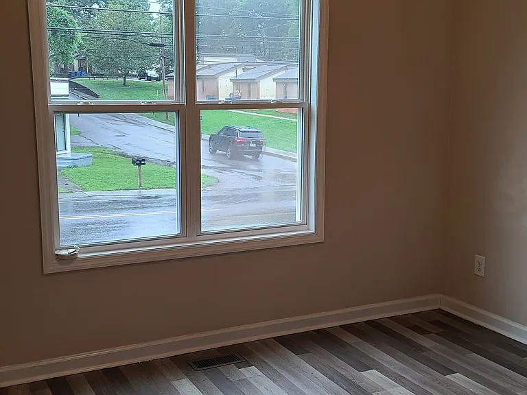 Bedroom 2-1