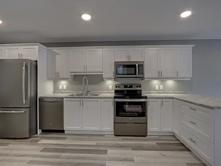 780 Hillcrest Dr #6 — Photo 6