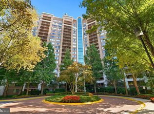 10101 Grosvenor Pl APT 1004, Rockville, MD 20852