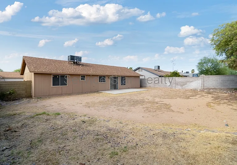 6418 W Laredo St — Photo 19