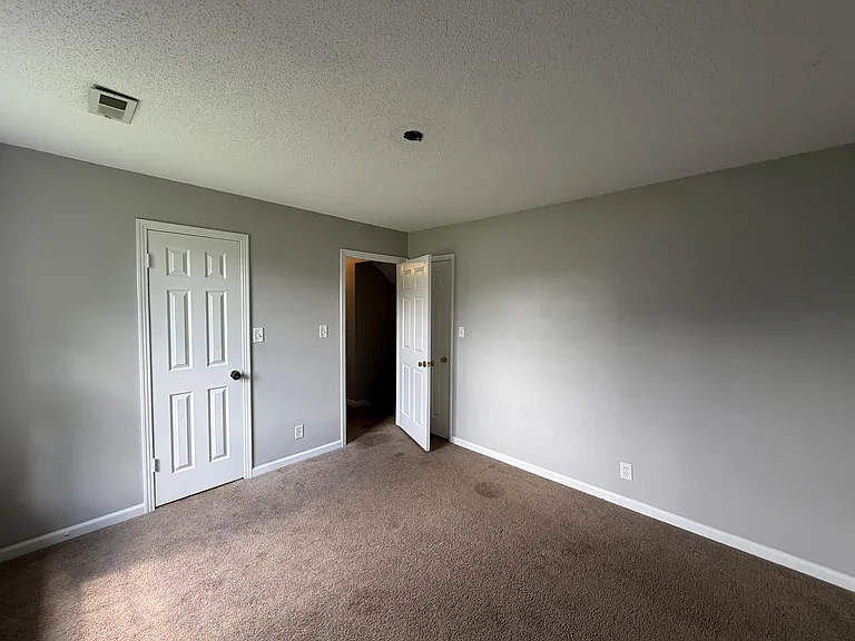 3409 Minor Dr — Photo 17