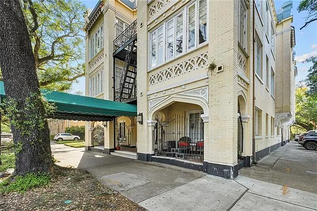 2801 Saint Charles Ave #106-G — Photo 2