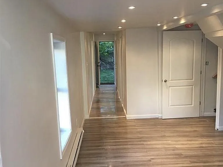 38 Washington Ave — Photo 18