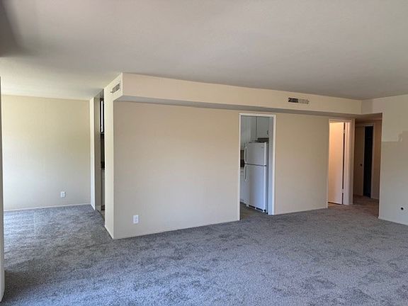 4th image of 1446 Floribunda Ave APT 102