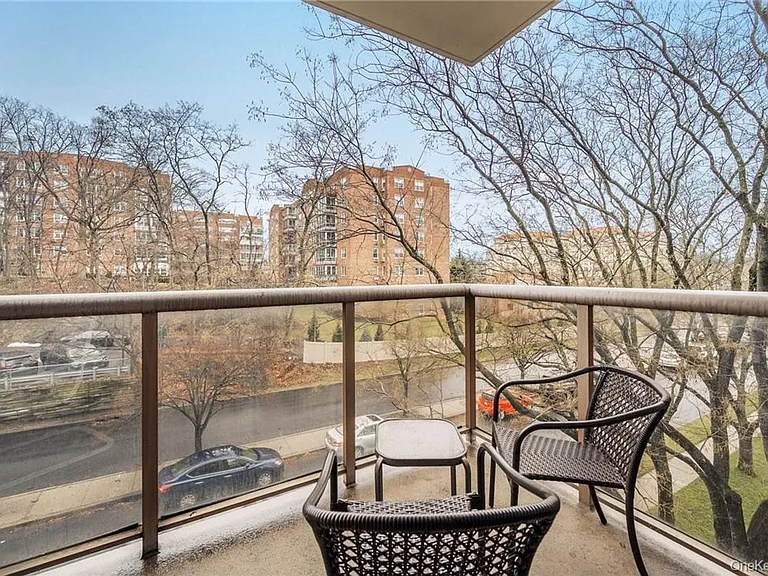 35 N Chatsworth Ave #3V — Photo 19