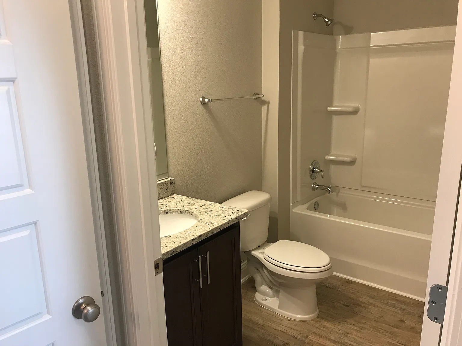 Available Mid October!! 3 Bedroom / 2 Bath In Daphne — Photo 3