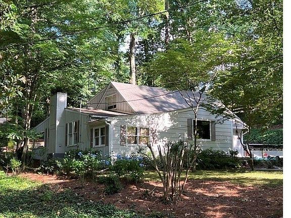 2nd image of 2639 Ridgemore Rd NW