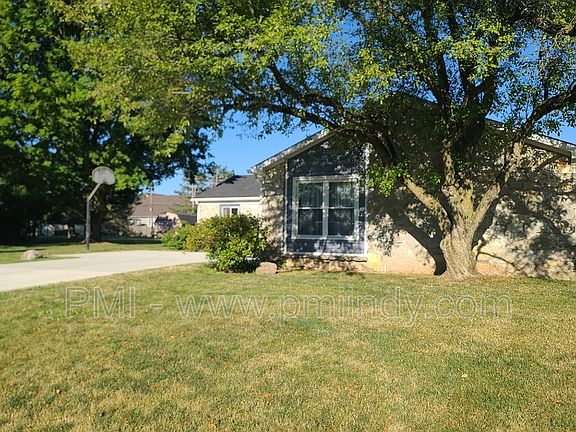2nd image of 19245 Edgewood Ct