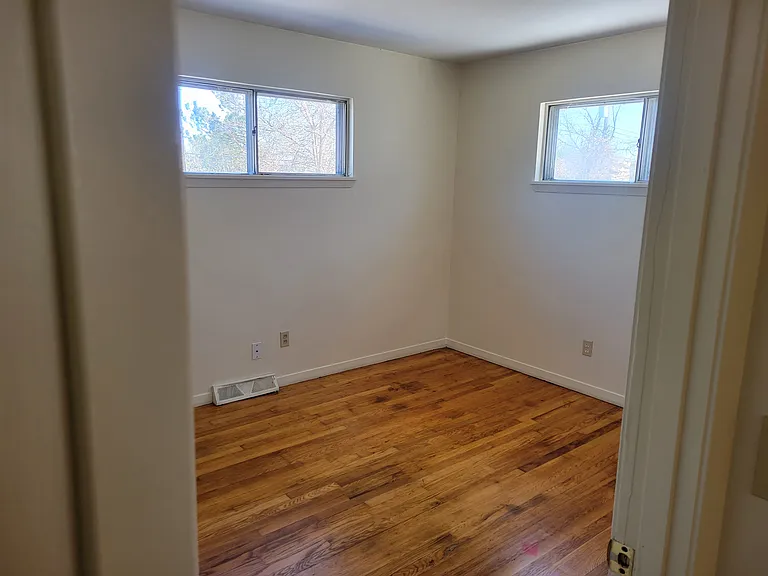 8514 W 53rd St — Photo 2