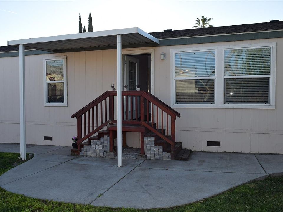 1st image of 2929 N Macarthur Dr Space 3