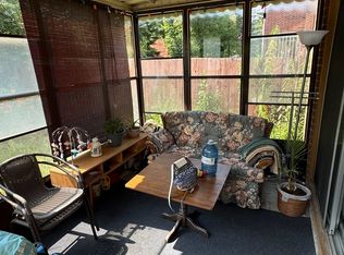 204 Harrison Dr, Newmarket, ON L3Y 6B9