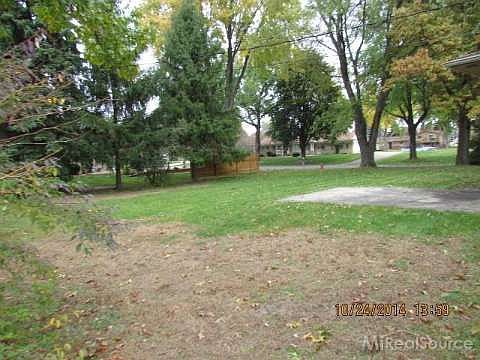 3rd image of 5655 Debra Dr