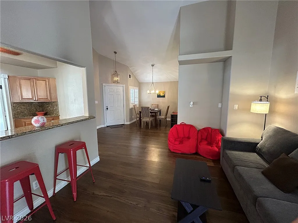 2 bed, 2.0 bath, 1129 sqft, $2,500 — Photo 4