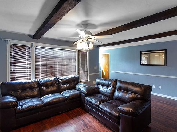 4th image of 2323 N Jefferson Blvd