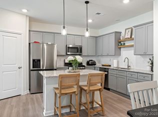 225 Quinn Rd, Matthews, NC 28104