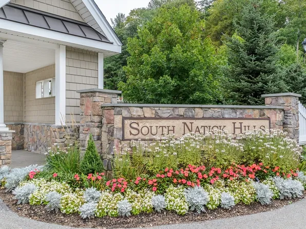 13 Morgan Dr Unit 307, Natick, MA 01760