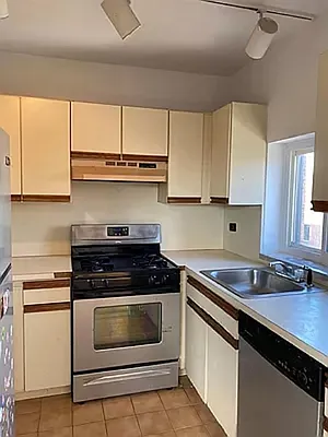 Sold by Remax Real Estate Professionals | media 4