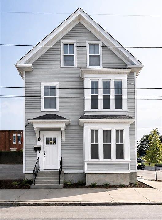 1st image of 27 Robin St