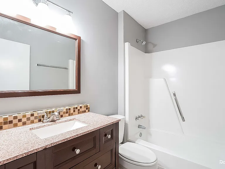 617 Blake Moore Dr — Photo 12