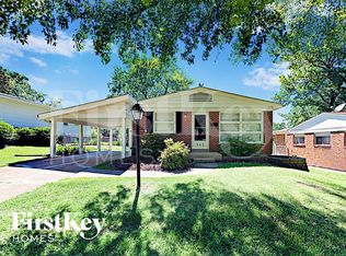 945 S Lafayette St, Florissant, MO 63031