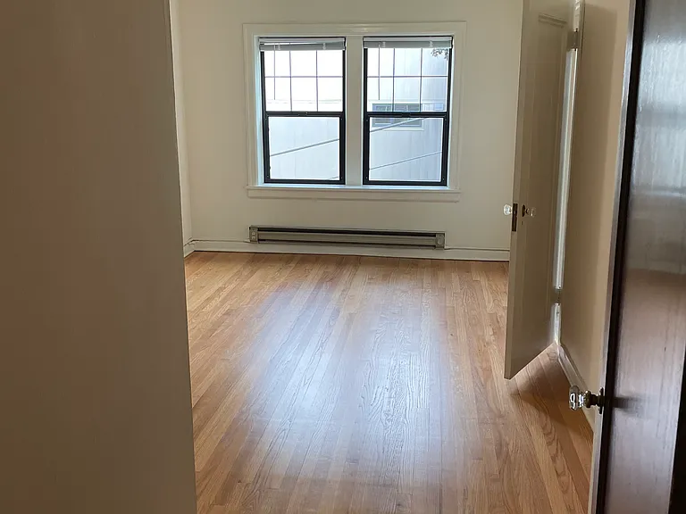 The St. Ingbert Apartments — Photo 29