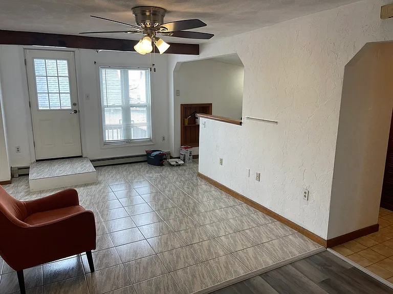 9 Gilmore St #3 — Photo 1