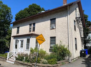 15 White Pl #A, Brookline, MA 02445
