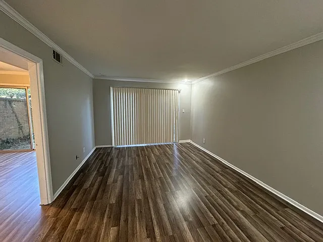 2 bed, 2.5 bath, 1560 sqft, $1,250 — Photo 2