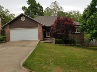 1717 Ridgewood Cir, Neosho, MO 64850