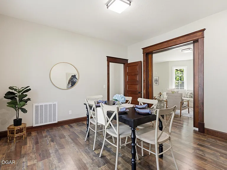402 N Wall Ave — Photo 32