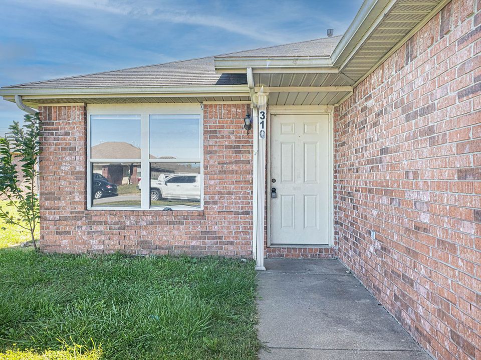 1st image of 402 E Southern Trace Dr