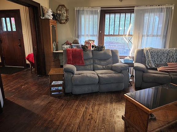 5th image of 515 Dean St