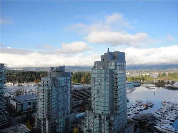 1499 W Pender St #1902, Vancouver, BC V6G 2S3