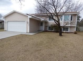 11037 Xylon Ave N, Champlin, MN 55316