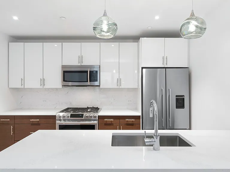 287 Pacific St #2A — Photo 3