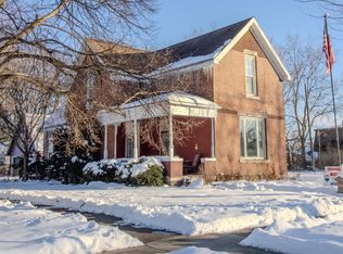 302 S Main St, Knox, IN 46534