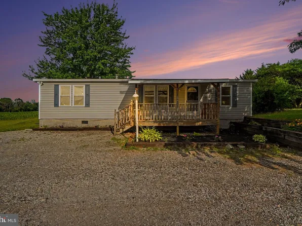 2607 Warm Spring Rd, Chambersburg, PA 17202