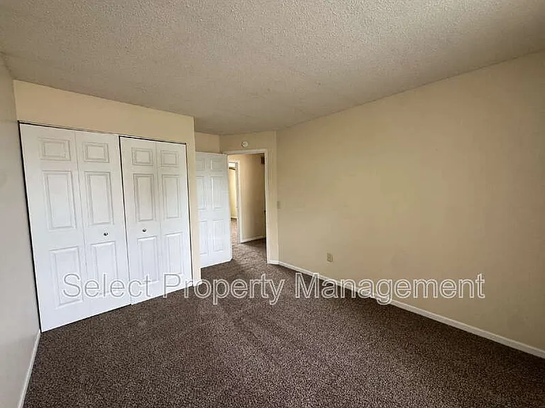 8422 Lionsgate Run — Photo 12