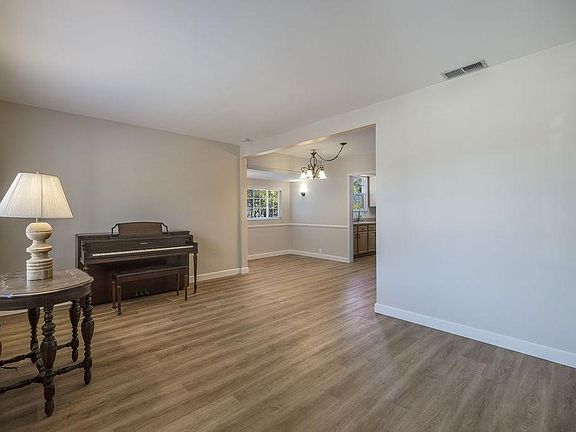 3rd image of 1406 21st St