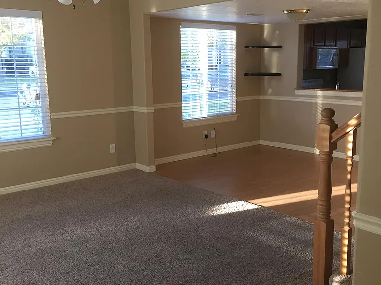 992 Independence Ave — Photo 3