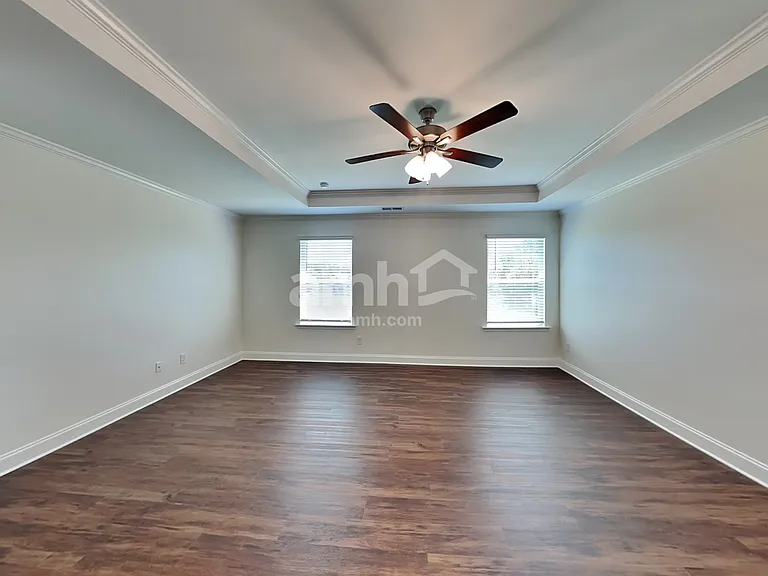 124 Cairo Ct — Photo 15