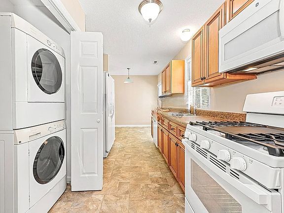 2nd image of 6321 Dry Fork Ln