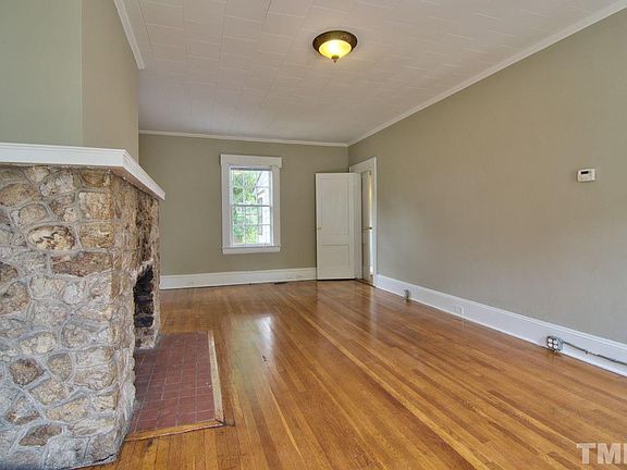4th image of 601 N Hyde Park Ave