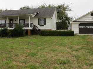9660 Clift Rd, Strawberry Plains, TN 37871