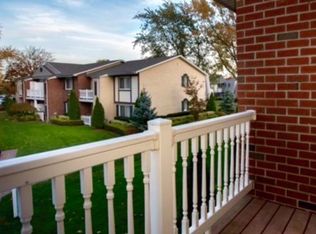 94 Moonlight Walk, Holbrook, NY 11741