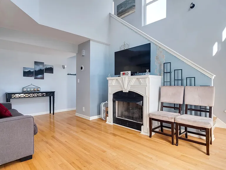 943 Baxter Ave #101 — Photo 14