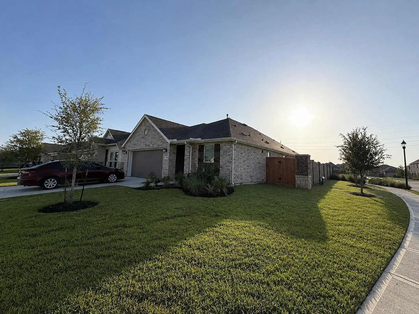 3 bed, 2.0 bath, 1820 sqft, $2,300 — Photo 4