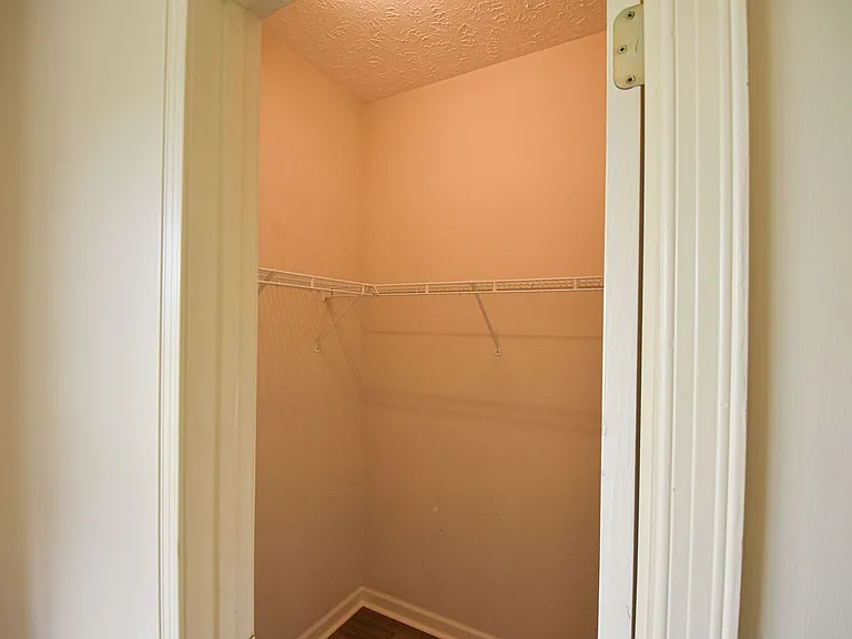 1691 Rambling Brook Ln — Photo 38
